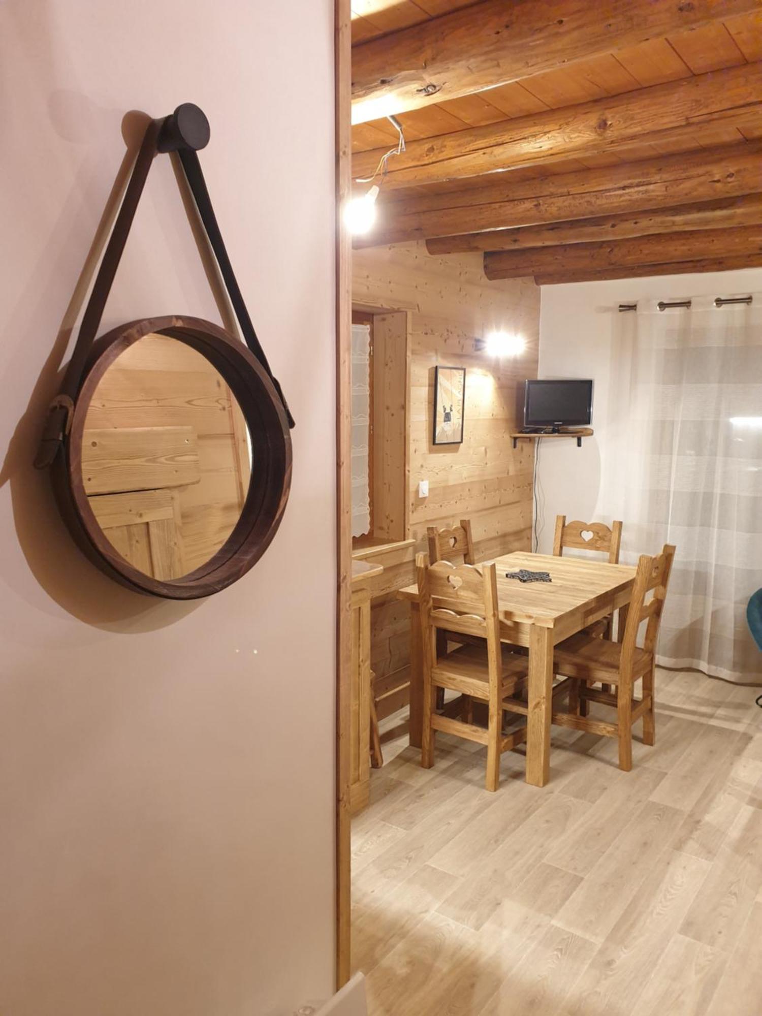 Les Avernes - Champagny En Vanoise, Domaine Paradiski Chalet *